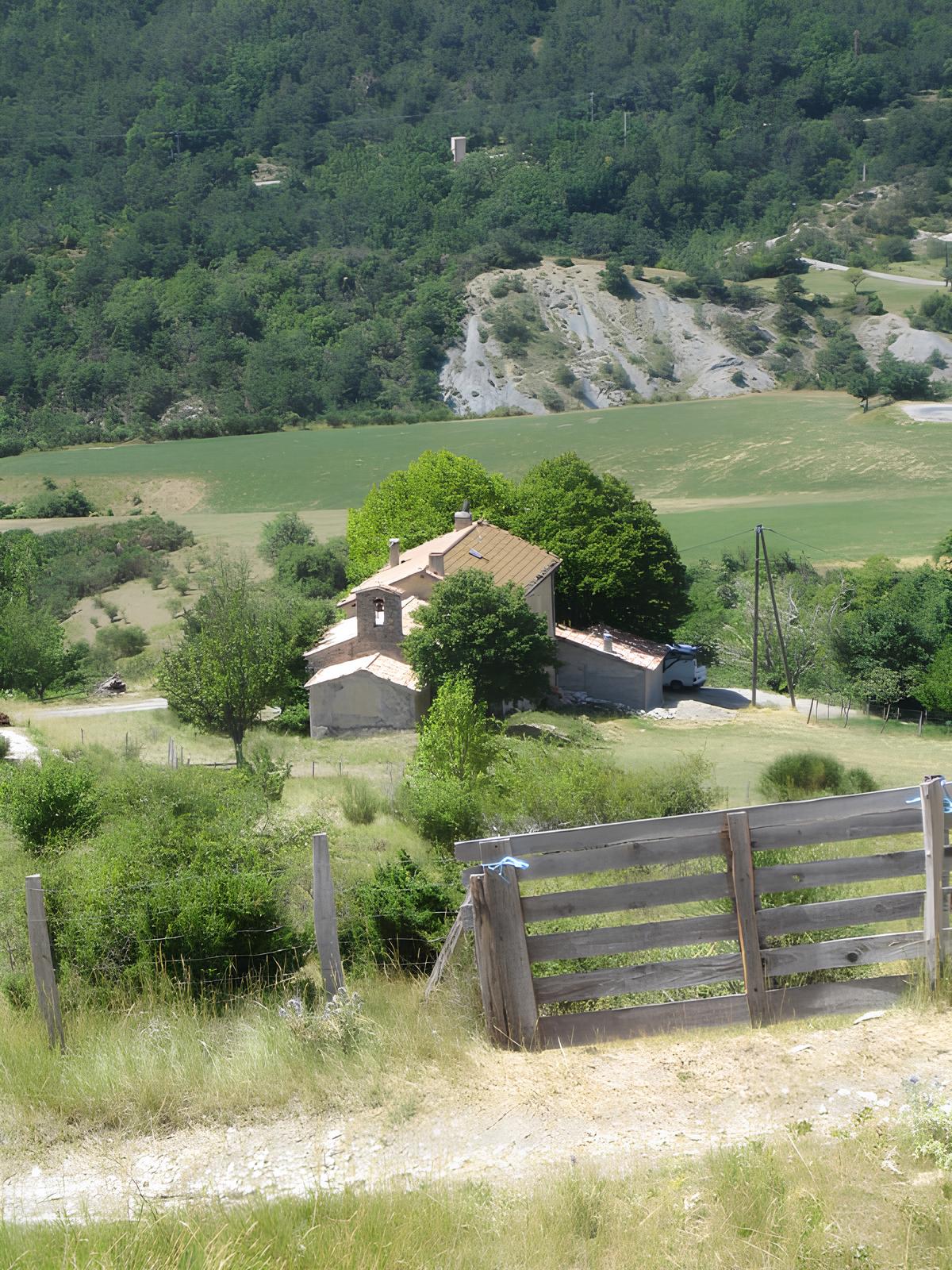 Mairie-Eglise-Valouse-photosbaronnies-canalblog (1) Photo mairie agrandie